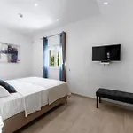 Teora Villa